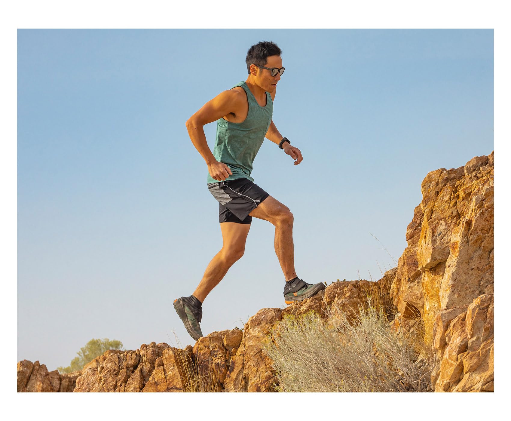 Topo Athletic Unisex Adult Topo Performance Trail Gaiter |Lightweight Stretch Nylon Black/Black Shoe Gaiter for Trail Running - Image 5